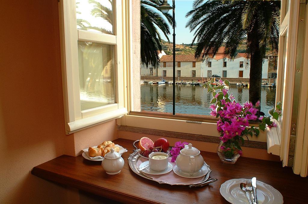Corte Fiorita Albergo Diffuso ボーザ エクステリア 写真