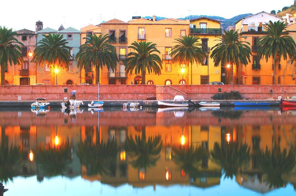 Corte Fiorita Albergo Diffuso ボーザ エクステリア 写真