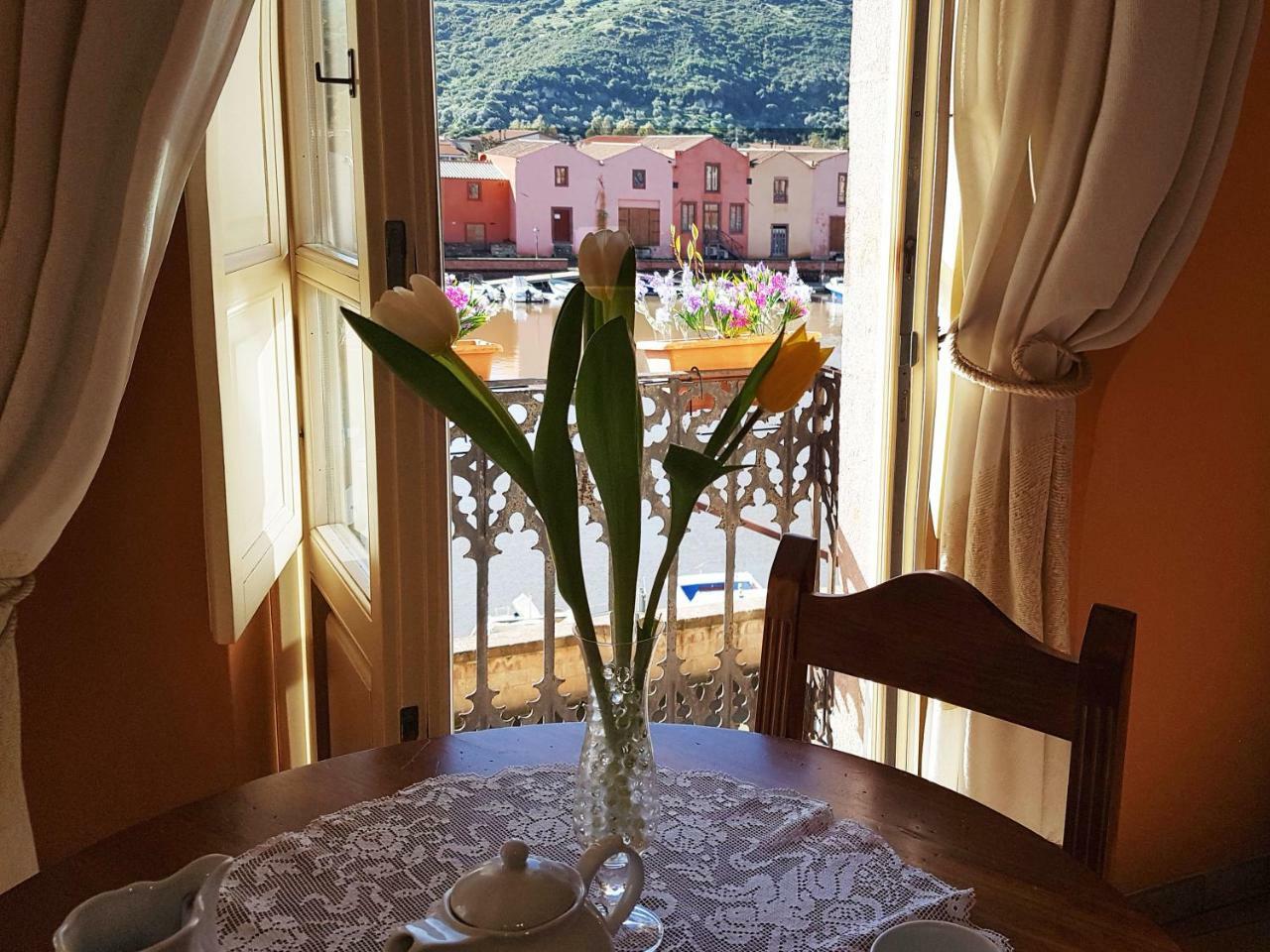 Corte Fiorita Albergo Diffuso ボーザ エクステリア 写真